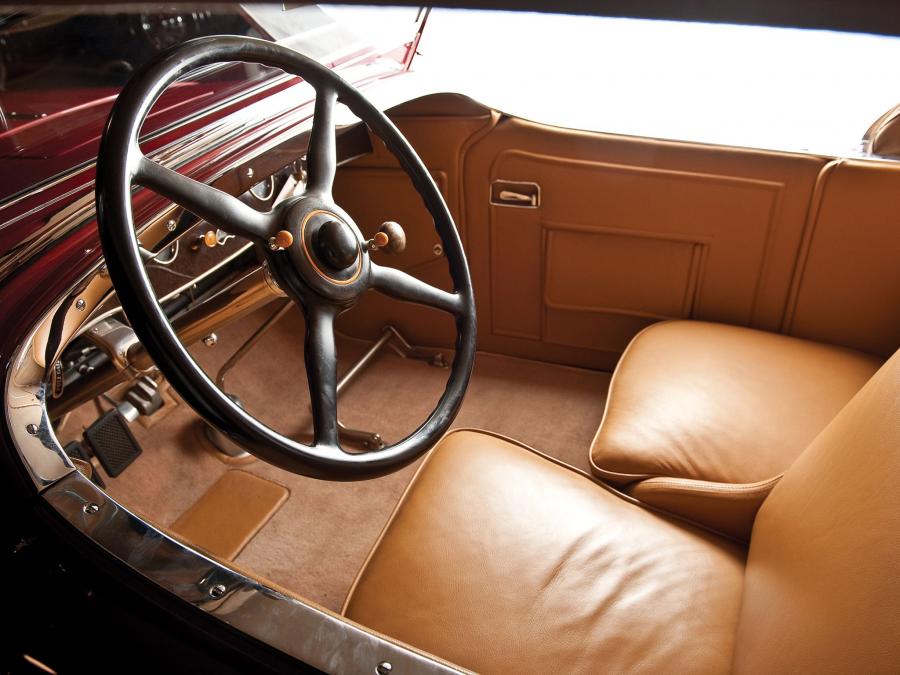  Packard Speedster Eight Boattail Roadster Runabout 1930 года  (фото 17 из 32)